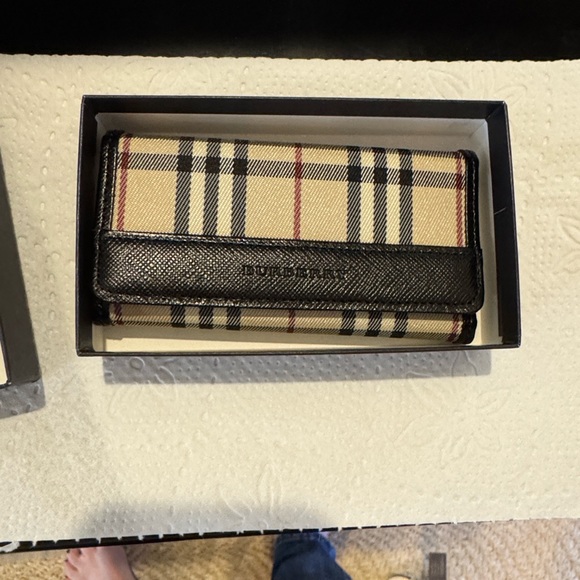 Burberry Accessories - Burberry Checkered Beige and Black with red Card Holder